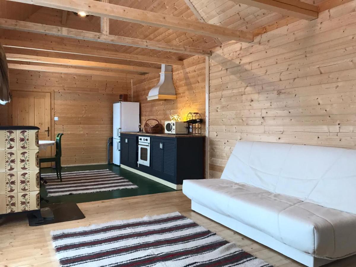 La Noi La Munte Villa Matisesti Eksteriør billede
