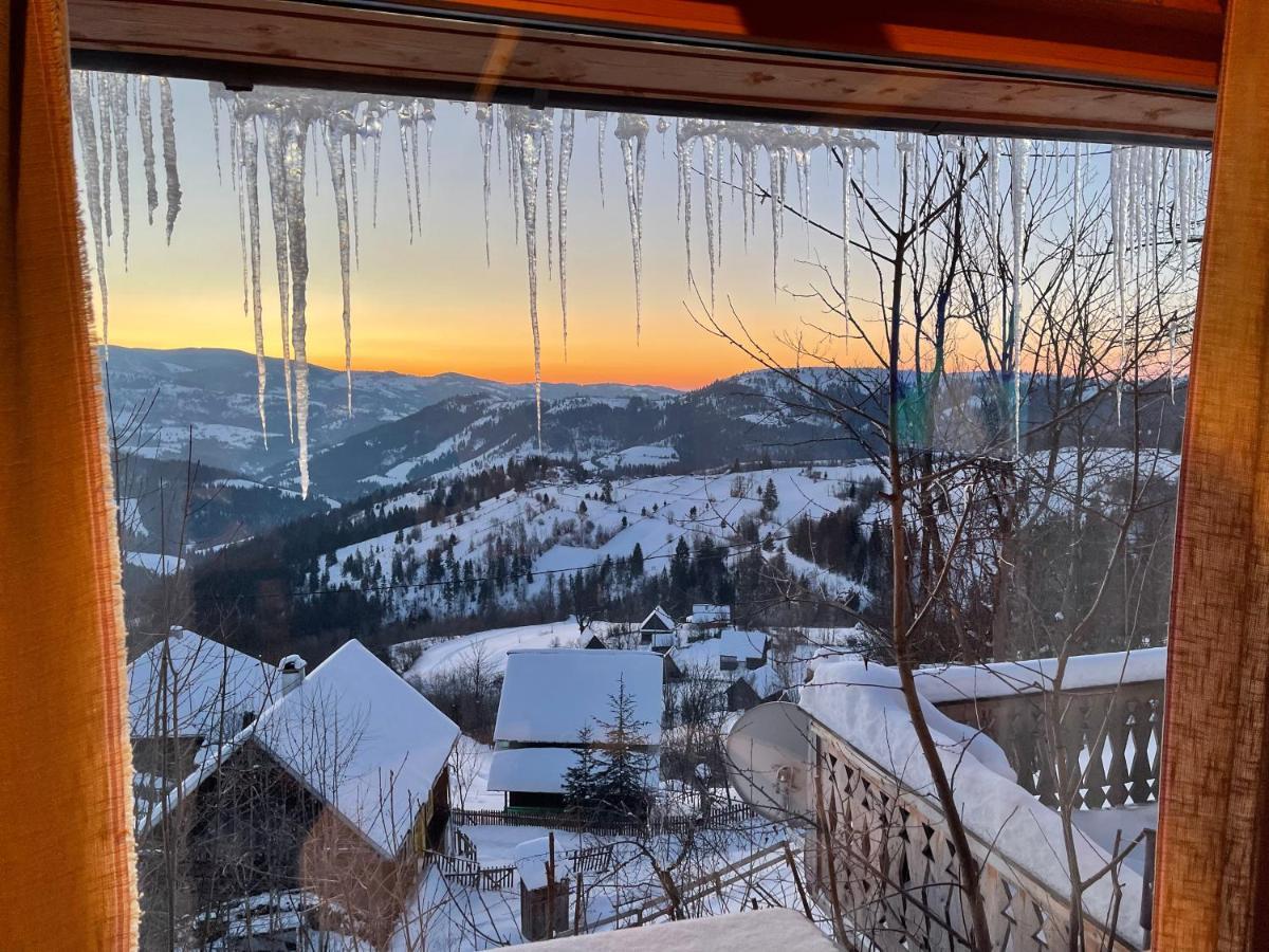 La Noi La Munte Villa Matisesti Eksteriør billede